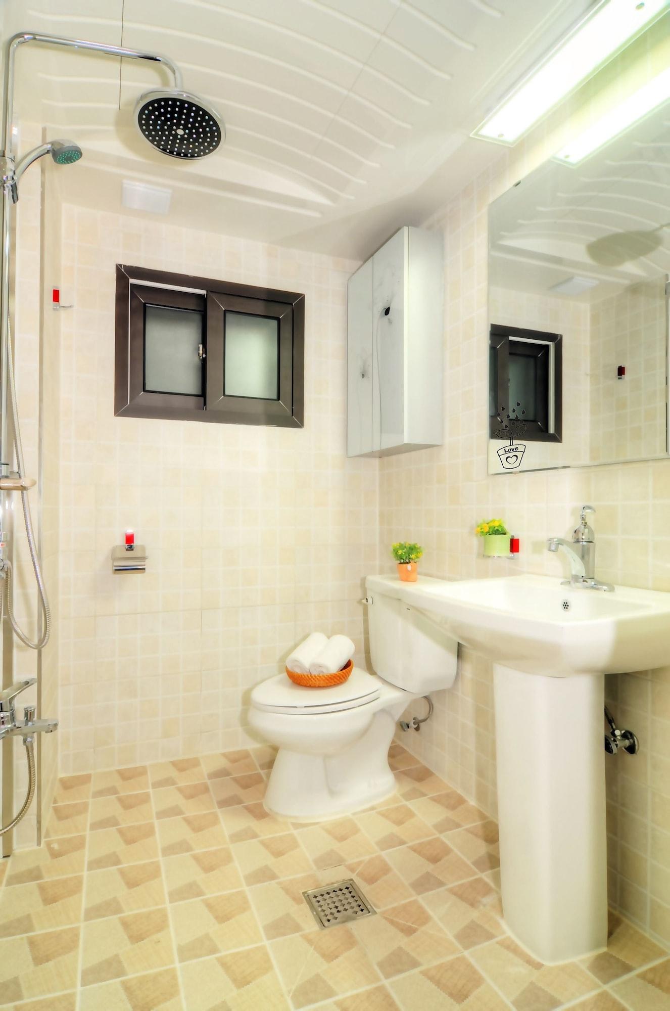 Hostel Kw Sinsa Seul Esterno foto